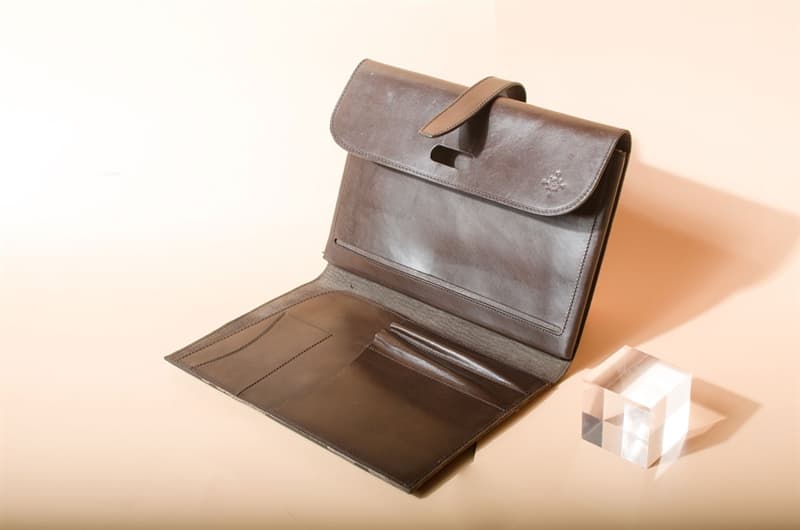 Ví sổ tay 77 (25.5x19.5x2.5)
