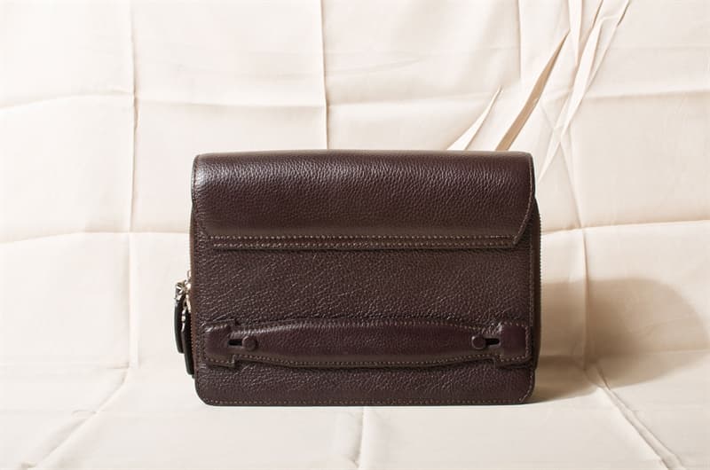 Clutch 106 (32x26x6.5)