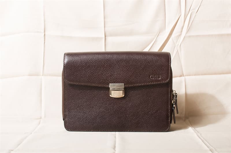 Clutch 106 (32x26x6.5)