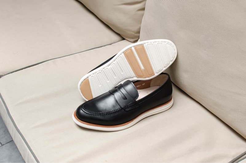 CLF 011 XM 1901 ( ESTEFANY )